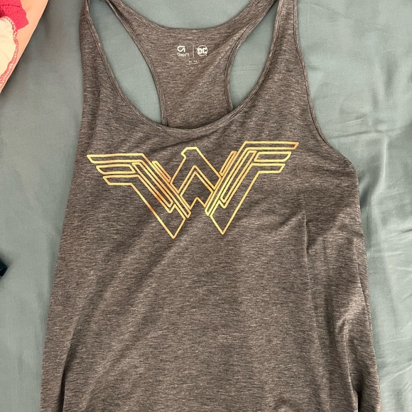Gap Fit Wonder Woman tank - Picture 1 of 2